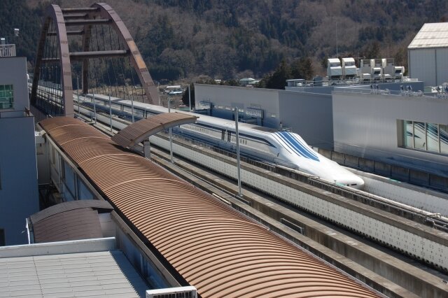 中国、高温超電導リニアで「浮上運行」成功。日本は鉄道インフラ建設を契機に国際世論を取り込めるか？